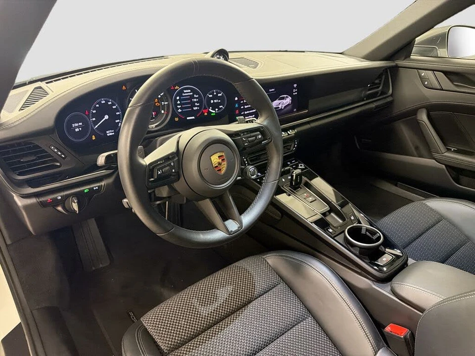 2024 Porsche 992 Carrera T - Image 4 of 31
