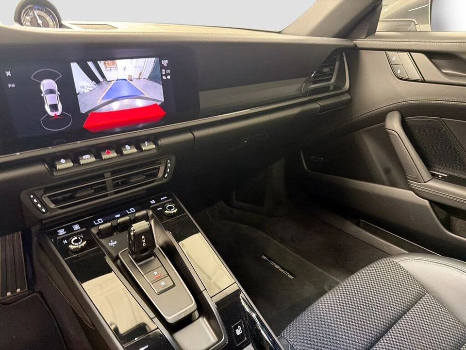 2024 Porsche 992 Carrera T - Image 24 of 31