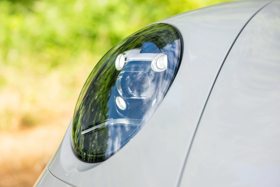 2024 Porsche 992 Carrera T - Image 15 of 31