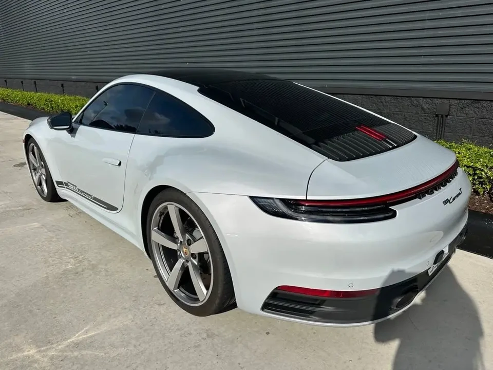 2024 Porsche 992 Carrera T - Image 3 of 8