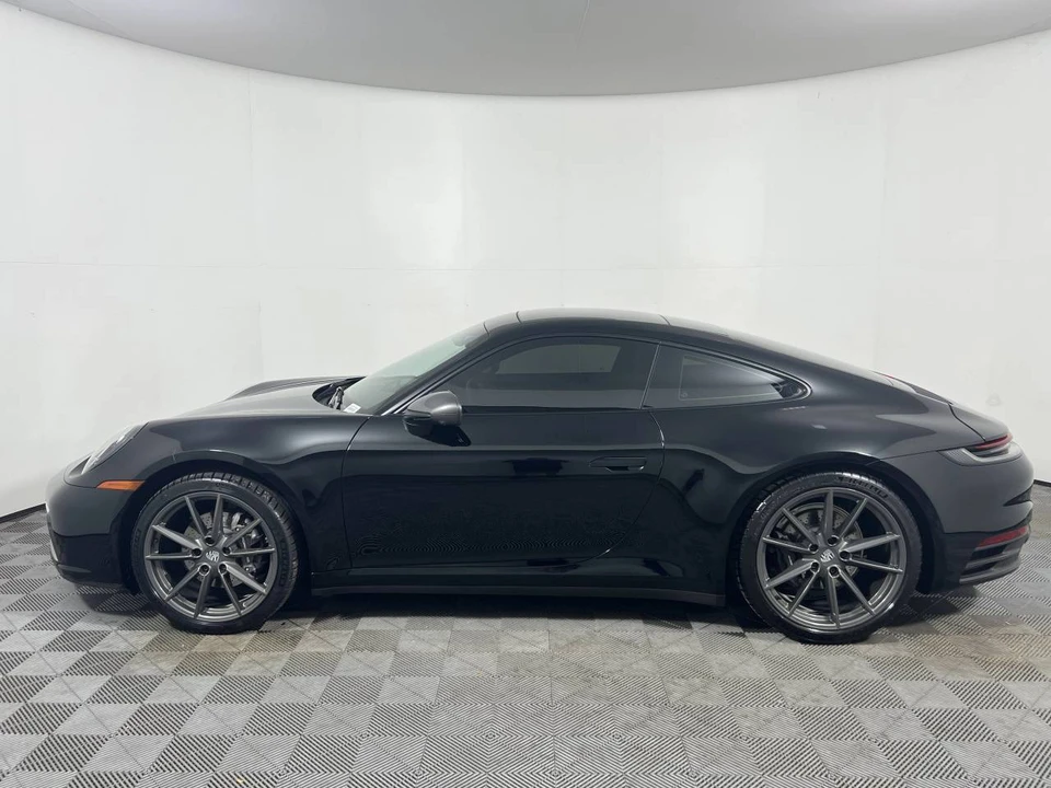 2024 Porsche 992 Carrera T - Image 2 of 5