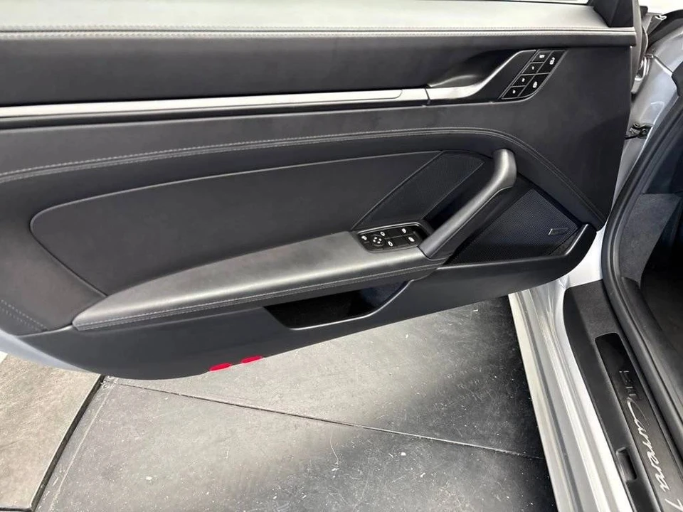 2024 Porsche 992 Carrera T - Image 4 of 5