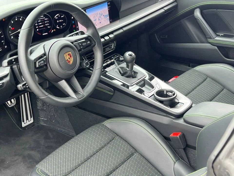 2024 Porsche 992 Carrera T - Image 4 of 5