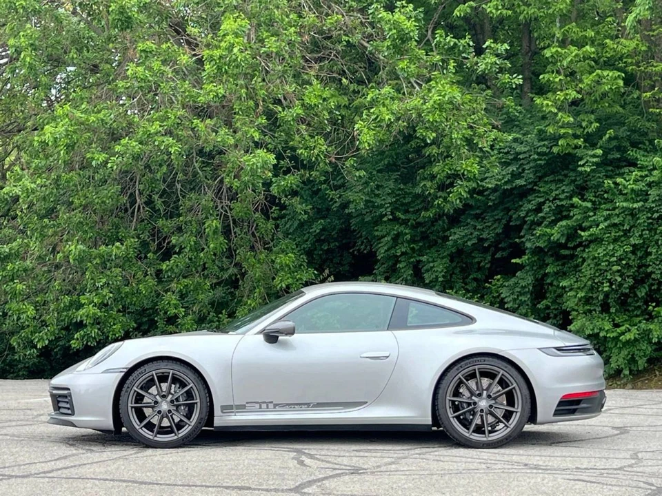2024 Porsche 992 Carrera T - Image 2 of 5