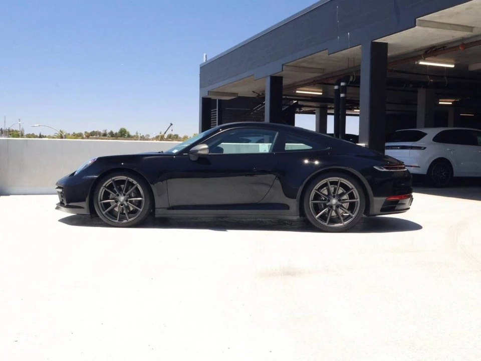 2024 Porsche 992 Carrera T - Image 2 of 5
