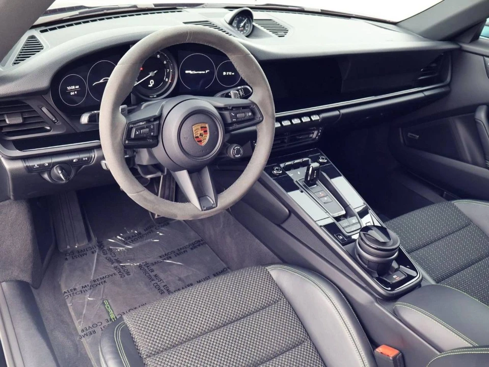 2024 Porsche 992 Carrera T - Image 4 of 5