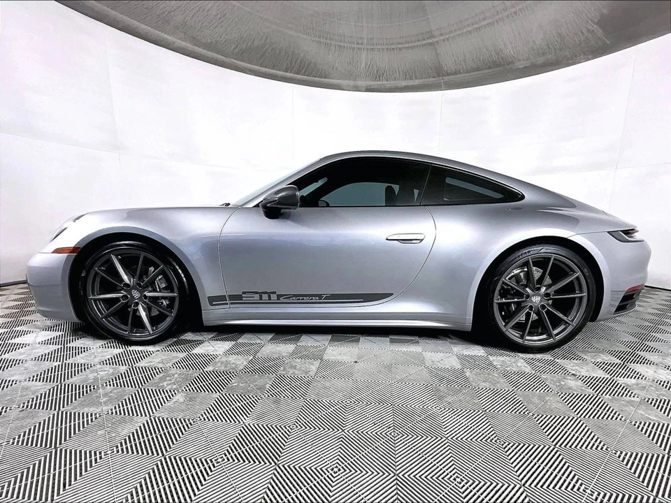 2024 Porsche 992 Carrera T - Image 2 of 5