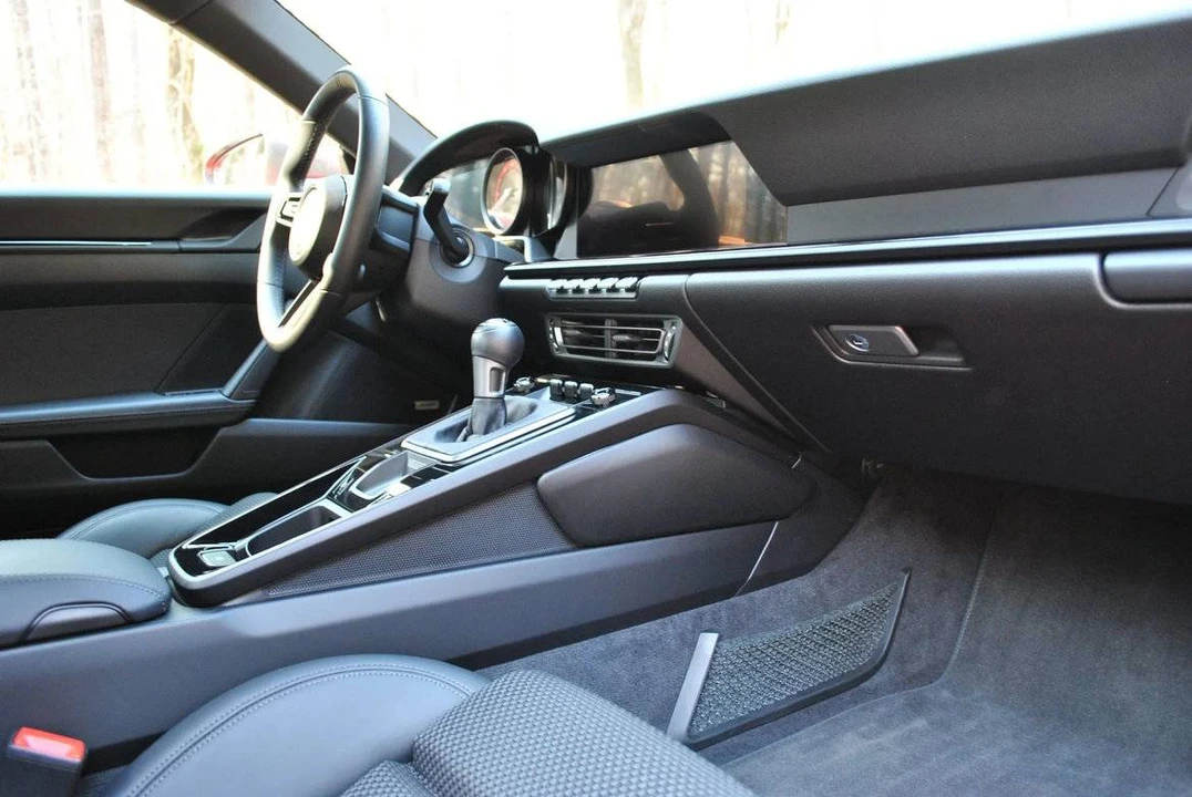2024 Porsche 992 Carrera T - Image 12 of 17