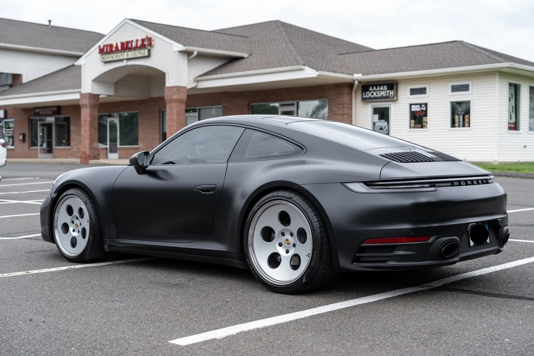 2024 Porsche 992 Carrera T - Image 5 of 12