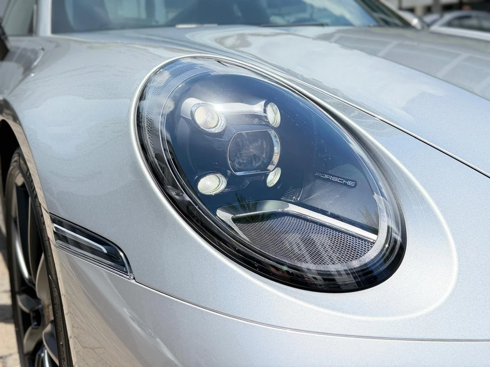 2024 Porsche 992 Carrera T - Image 5 of 31