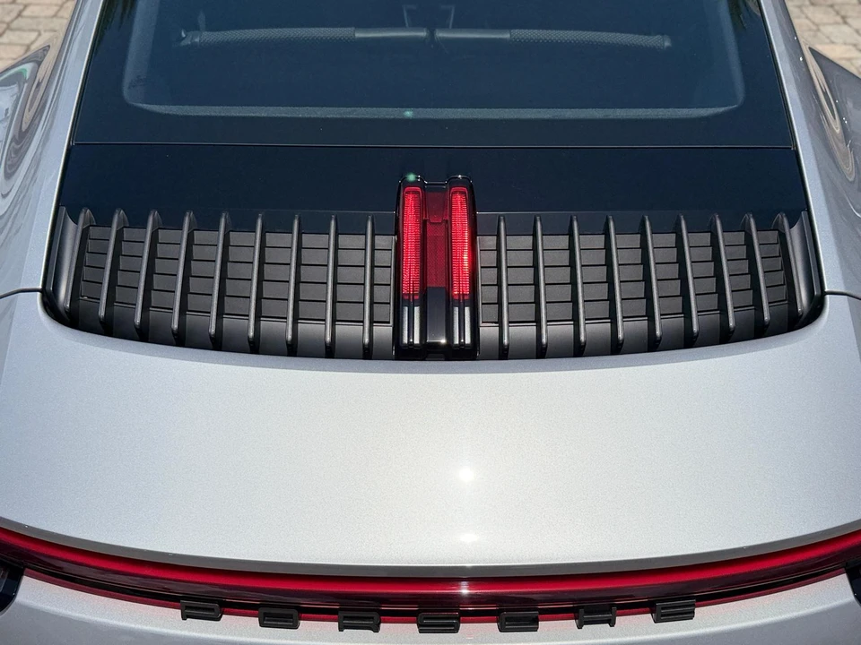 2024 Porsche 992 Carrera T - Image 15 of 31