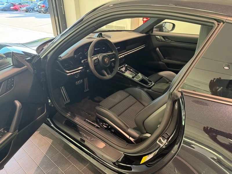 2024 Porsche 992 Carrera T - Image 5 of 10