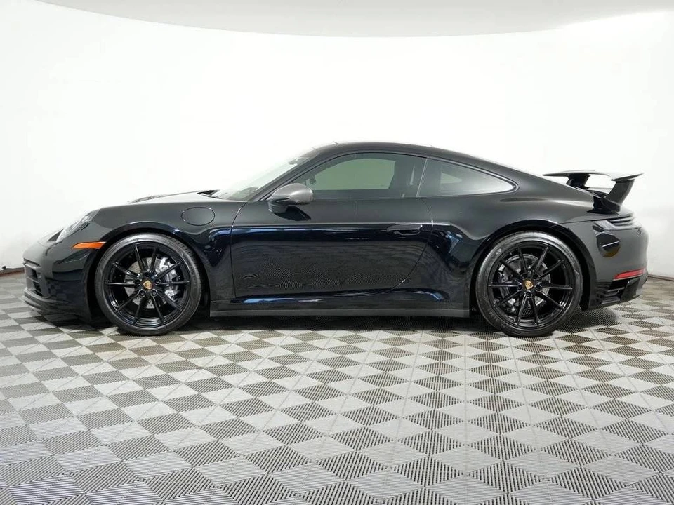 2024 Porsche 992 Carrera T - Image 2 of 4