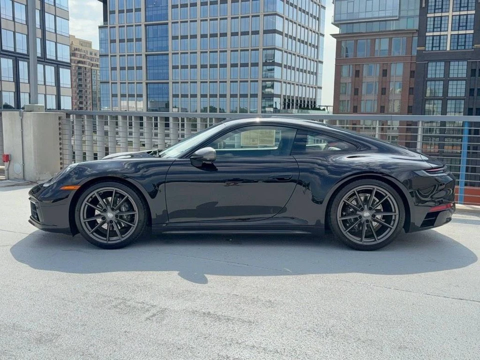 2024 Porsche 992 Carrera T - Image 2 of 4