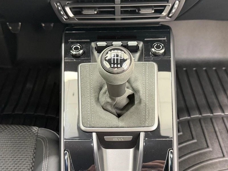 2024 Porsche 992 Carrera T - Image 15 of 25