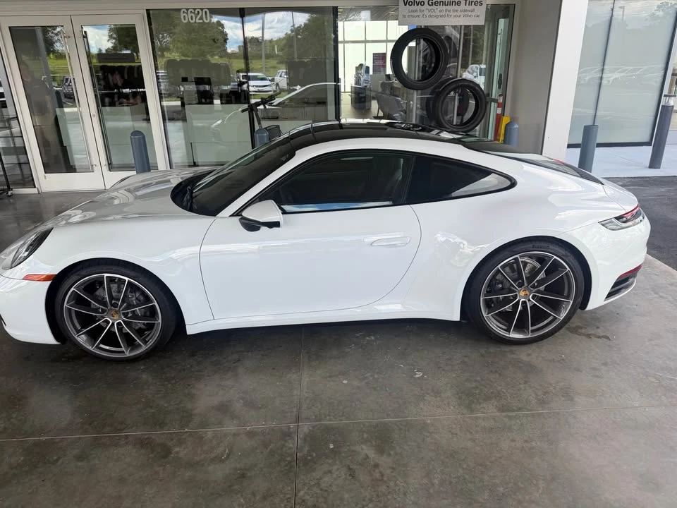 2024 Porsche 992 Turbo - Image 2 of 6