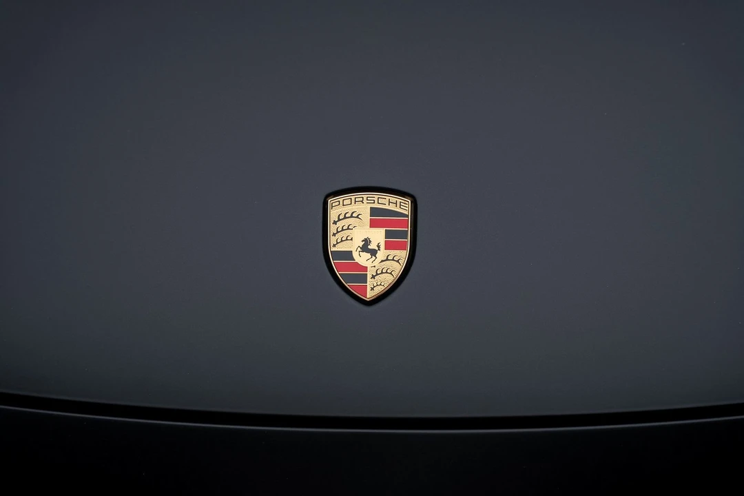 2024 Porsche 992 Carrera - Image 12 of 21
