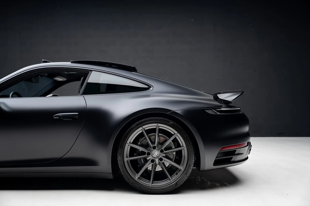 2024 Porsche 992 Carrera - Image 19 of 21