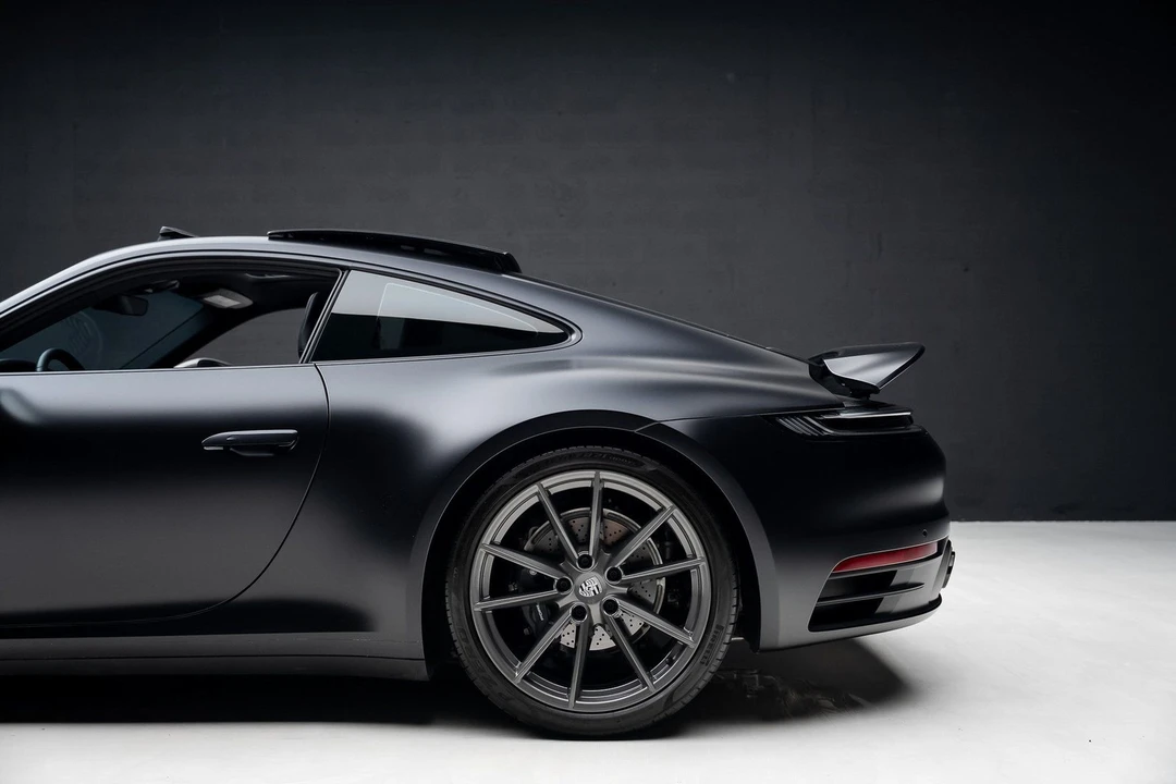 2024 Porsche 992 Carrera - Image 19 of 21