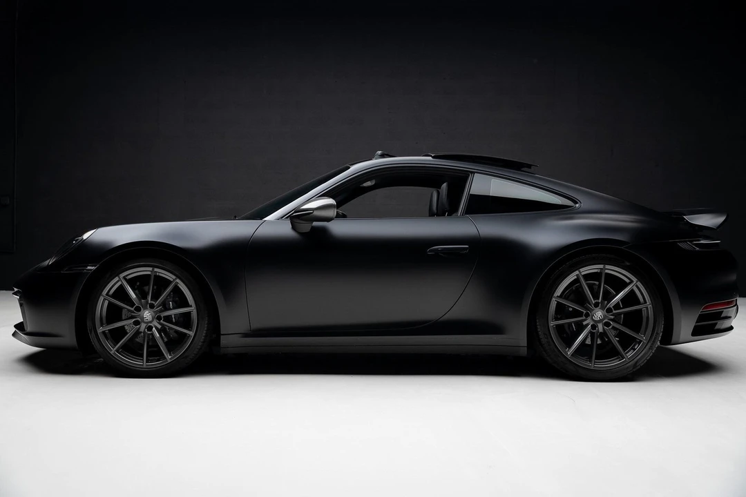 2024 Porsche 992 Carrera - Image 16 of 21