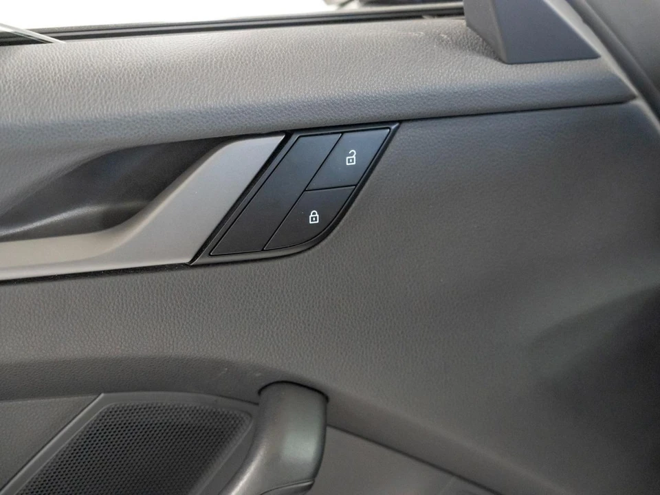 2024 Porsche 992 Carrera - Image 18 of 26