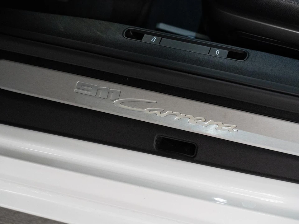 2024 Porsche 992 Carrera - Image 13 of 26