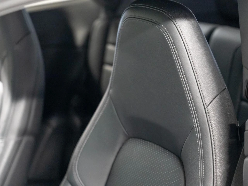 2024 Porsche 992 Carrera - Image 22 of 26