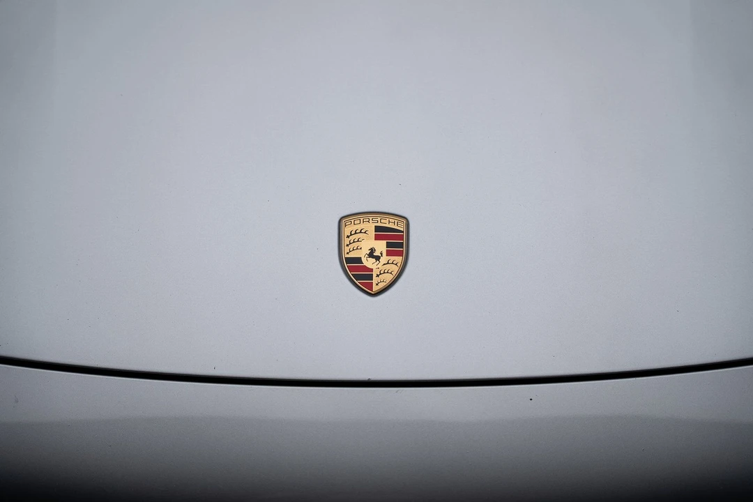 2024 Porsche 992 Carrera - Image 12 of 21