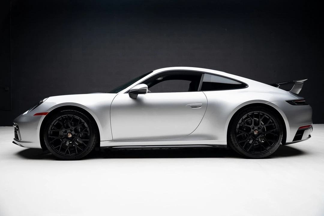 2024 Porsche 992 Carrera - Image 16 of 21