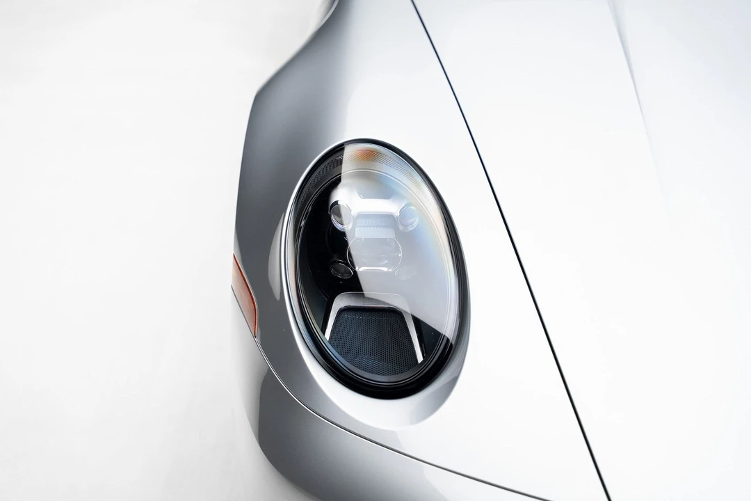 2024 Porsche 992 Carrera - Image 11 of 21