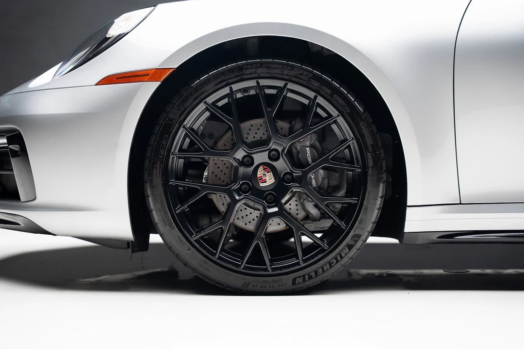 2024 Porsche 992 Carrera - Image 18 of 21