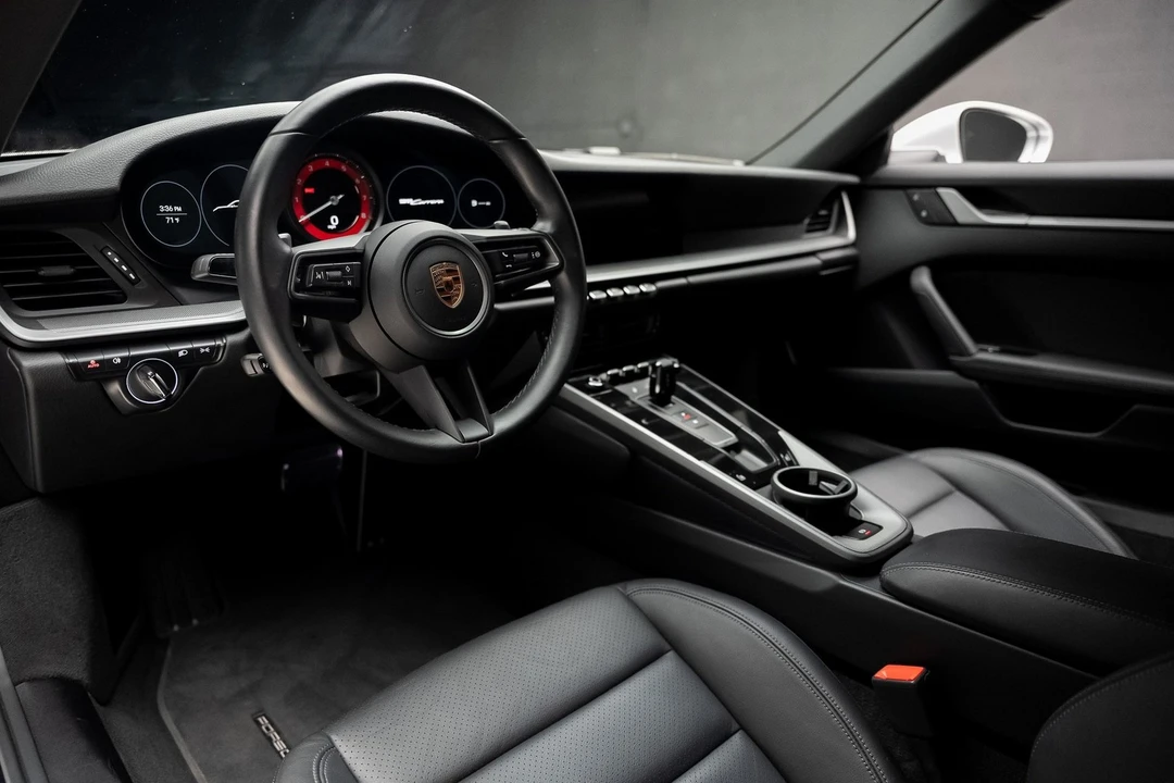 2024 Porsche 992 Carrera - Image 2 of 12