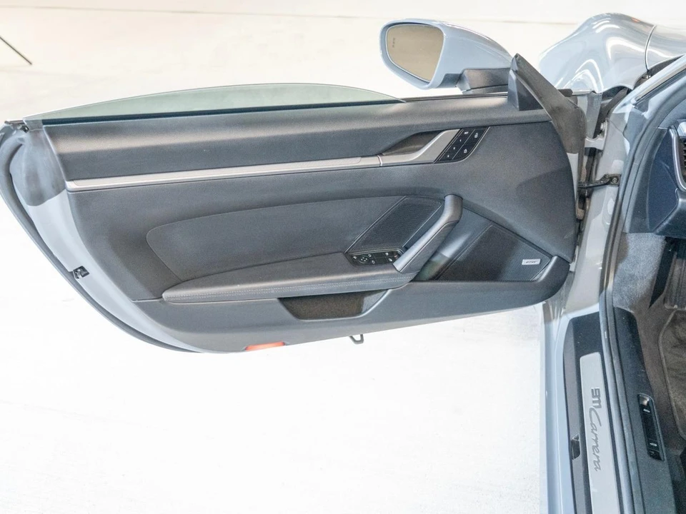 2024 Porsche 992 Carrera - Image 17 of 28