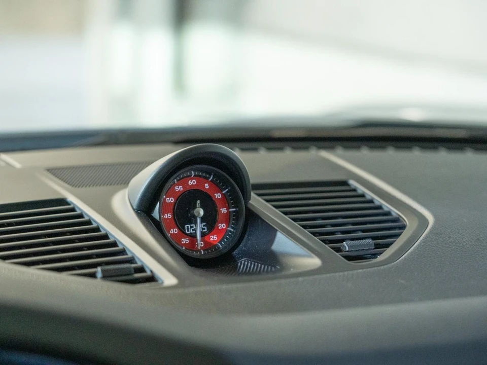 2024 Porsche 992 Carrera - Image 21 of 28