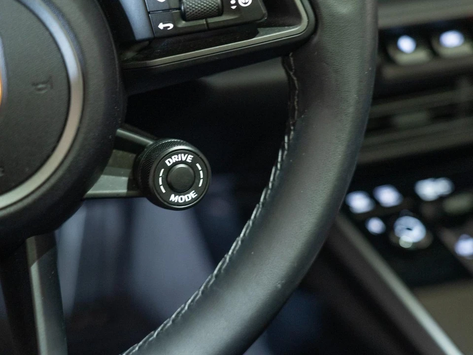 2024 Porsche 992 Carrera - Image 24 of 28