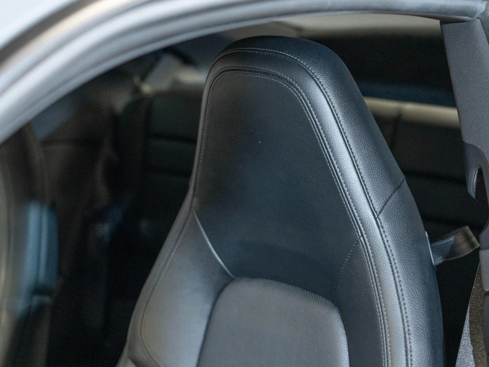 2024 Porsche 992 Carrera - Image 26 of 28