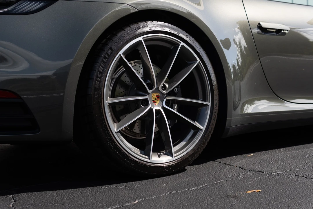 2024 Porsche 992 Carrera - Image 11 of 21