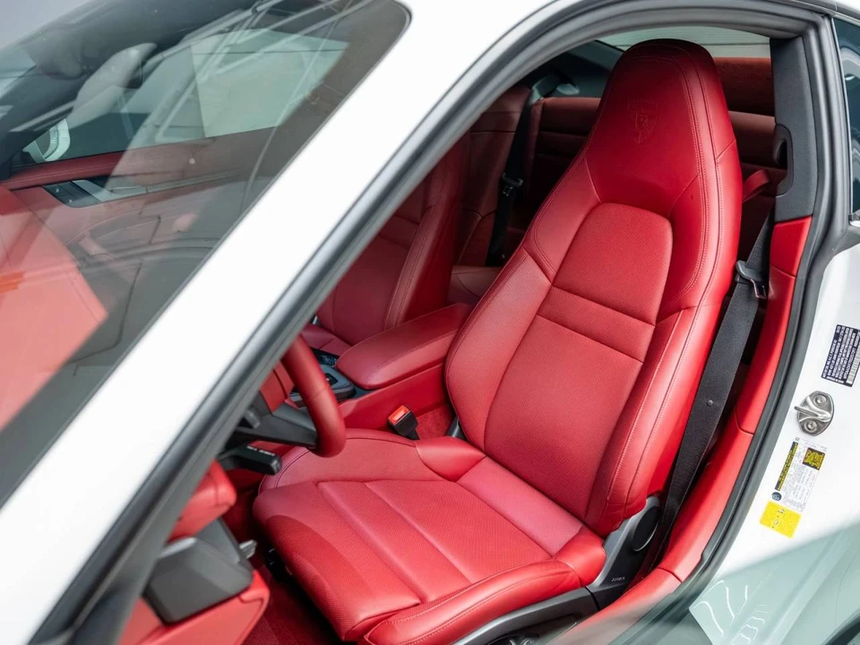 2024 Porsche 992 Carrera - Image 2 of 4