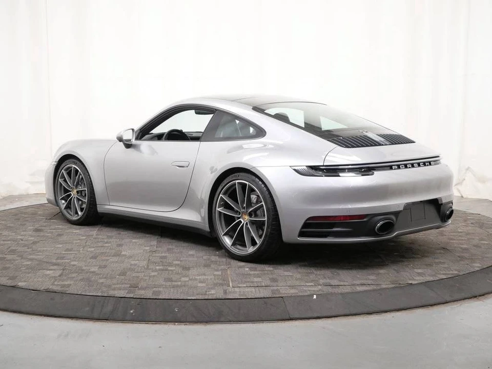 2024 Porsche 992 Carrera - Image 3 of 4
