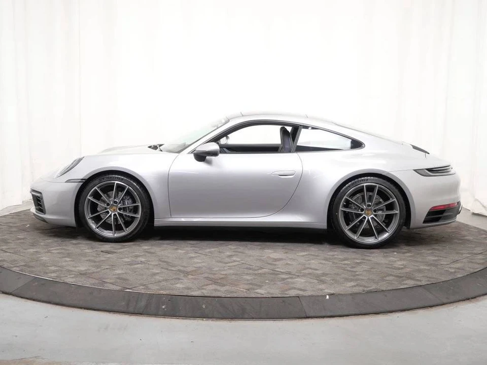2024 Porsche 992 Carrera - Image 2 of 4
