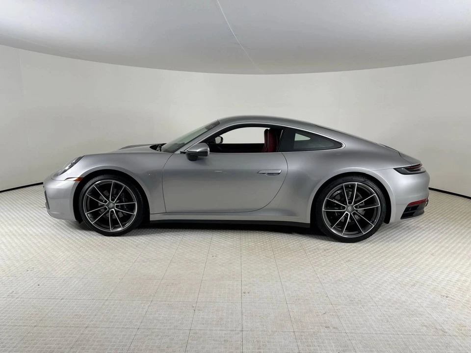 2024 Porsche 992 Carrera - Image 2 of 4