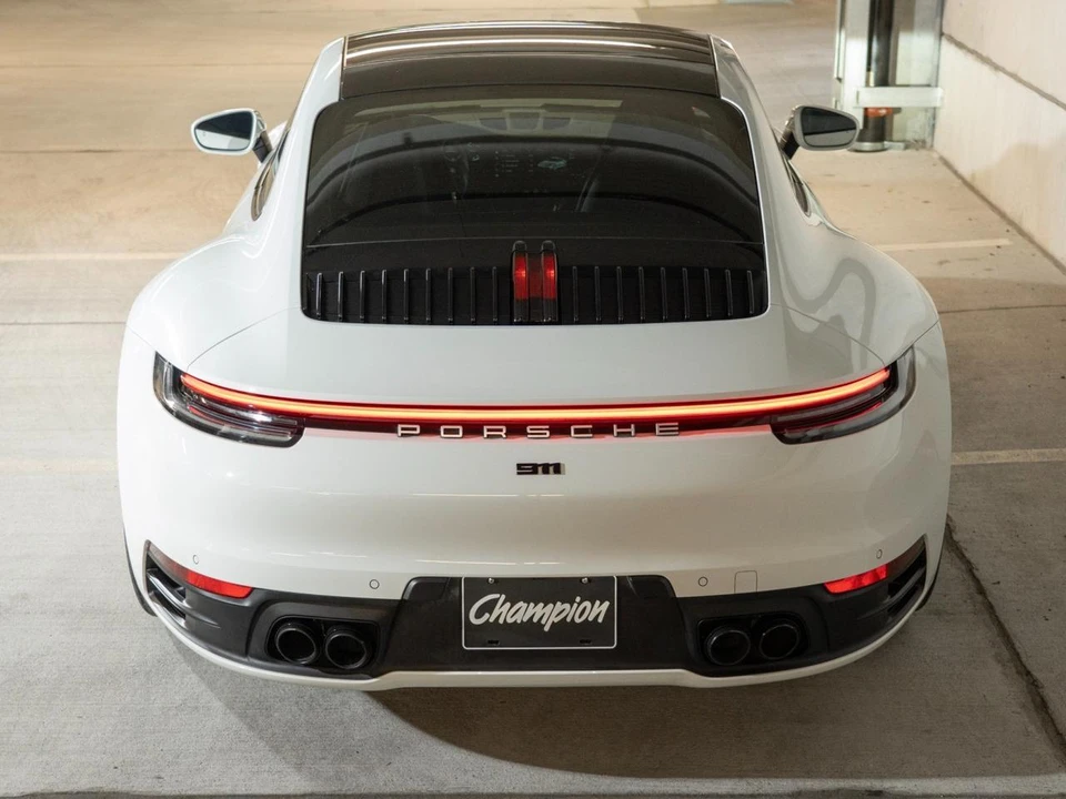 2024 Porsche 992 Carrera - Image 11 of 26