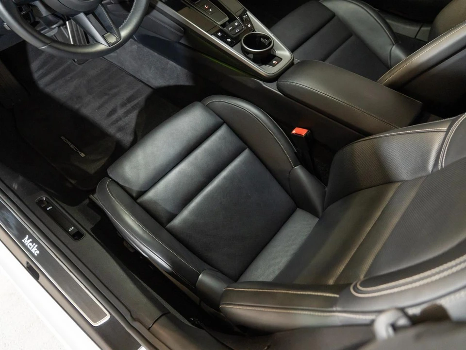 2024 Porsche 992 Carrera - Image 15 of 26
