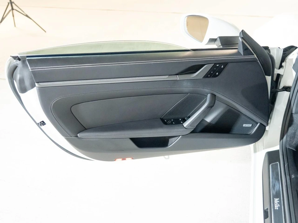 2024 Porsche 992 Carrera - Image 17 of 26