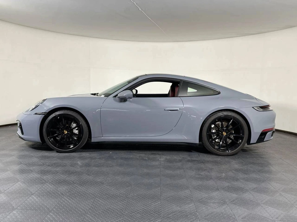 2024 Porsche 992 Carrera - Image 2 of 4