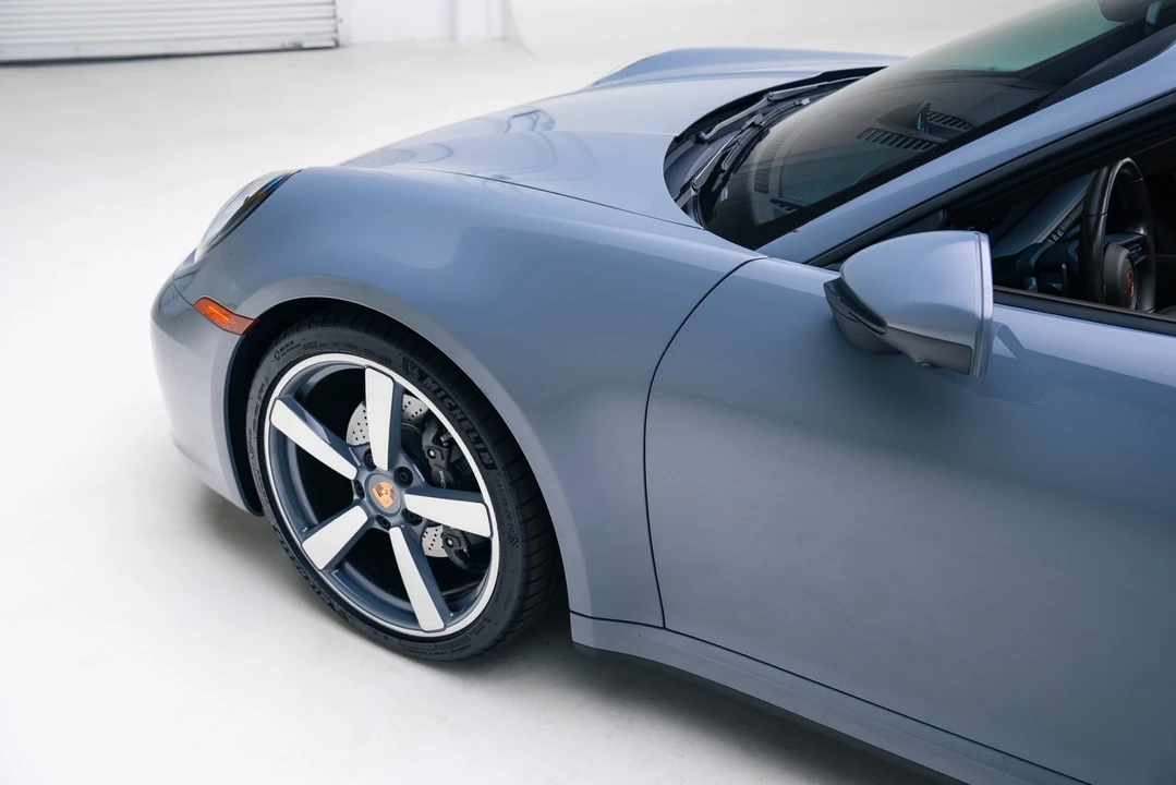 2024 Porsche 992 Carrera - Image 16 of 21
