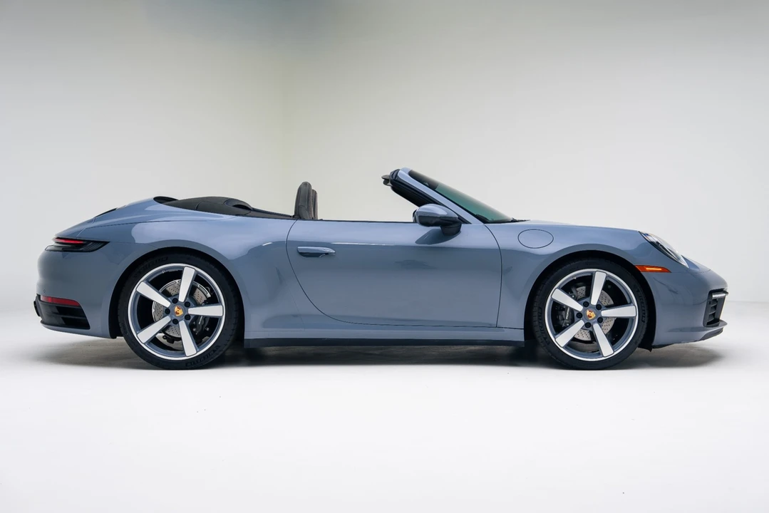 2024 Porsche 992 Carrera - Image 18 of 21