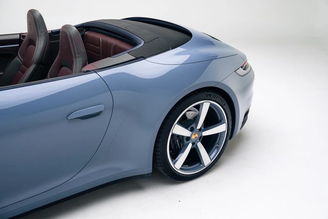 2024 Porsche 992 Carrera - Image 17 of 21