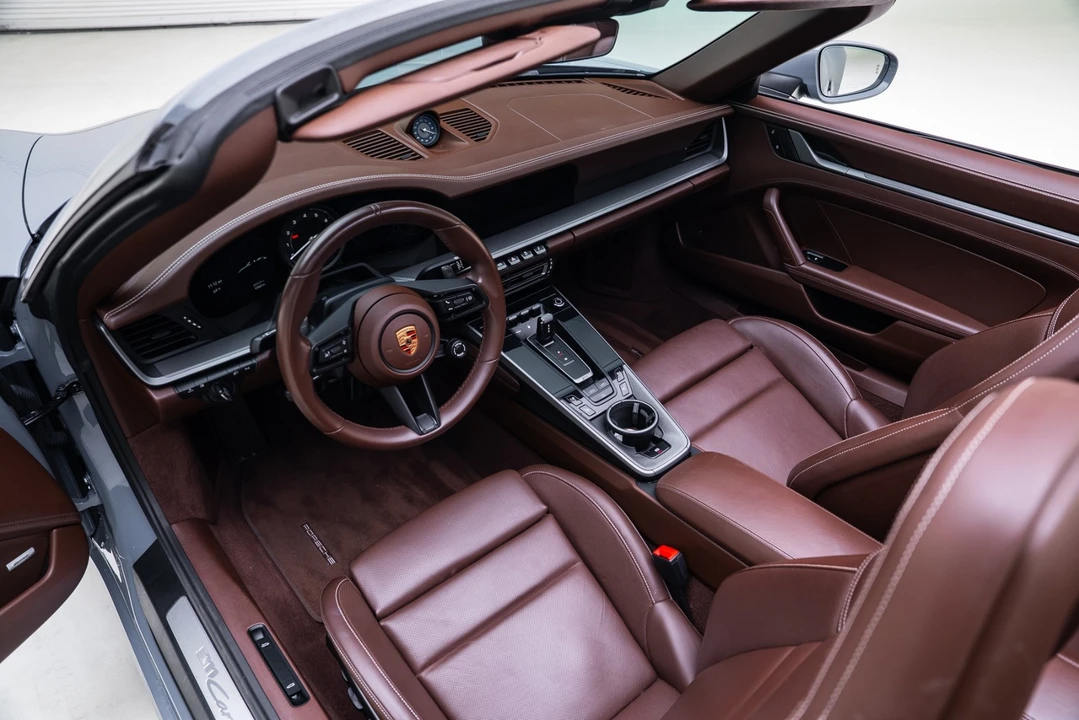 2024 Porsche 992 Carrera - Image 2 of 21