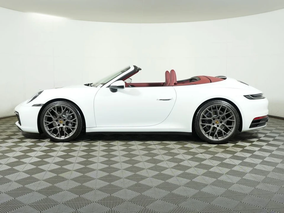 2024 Porsche 911 - Image 2 of 31